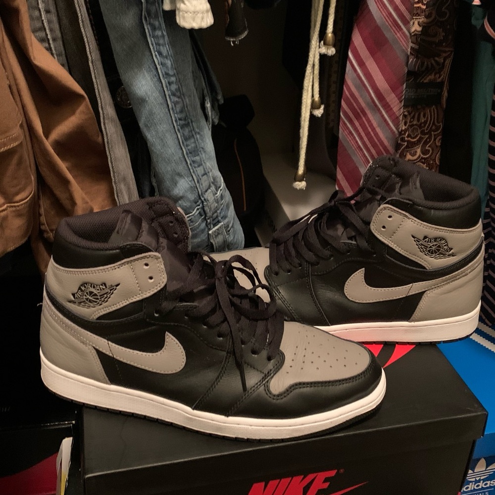 Air Jordan’s 1 Shadows